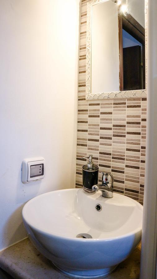 Rooms & Apartments La Spiaggia - กัลลีโปลี ภายนอก รูปภาพ