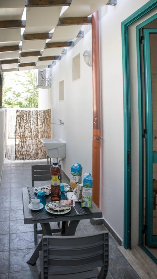 Rooms & Apartments La Spiaggia - กัลลีโปลี ภายนอก รูปภาพ