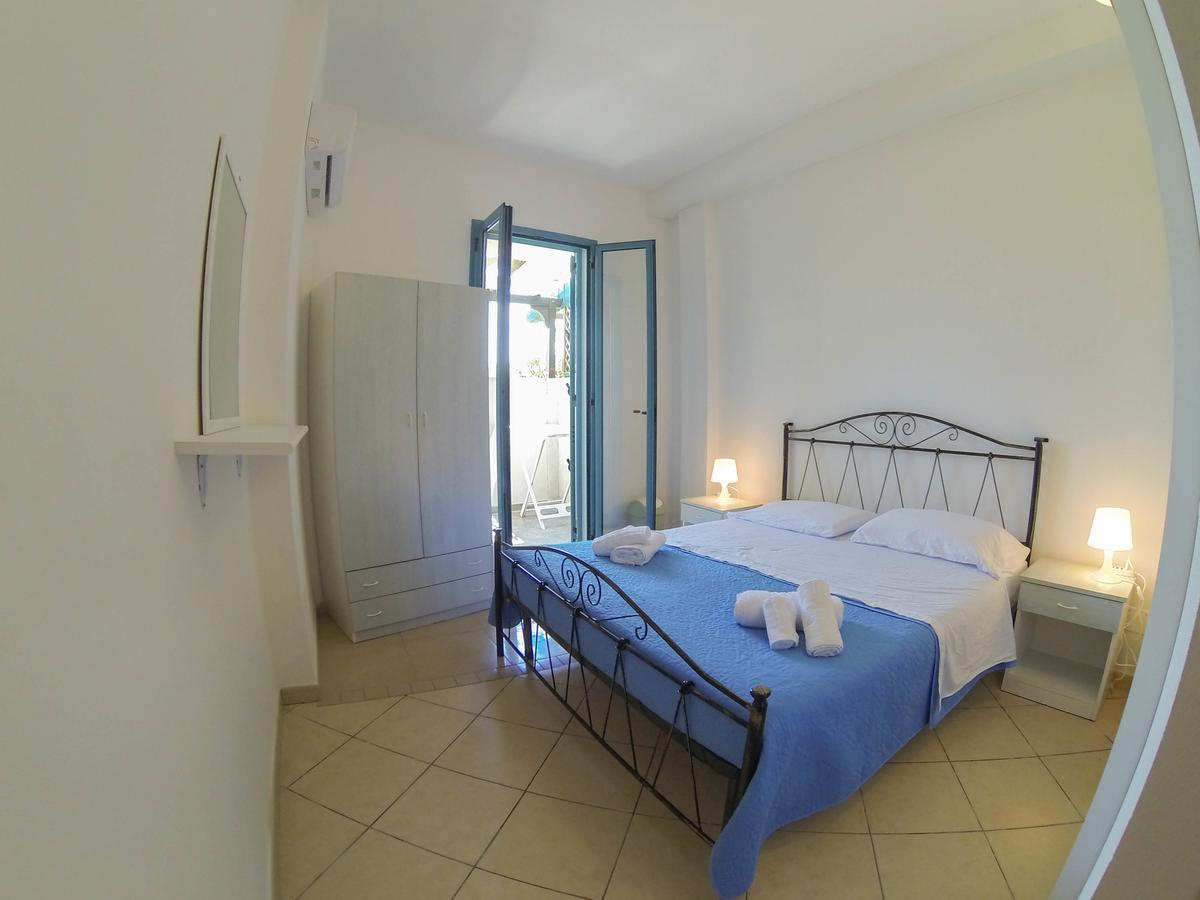 Rooms & Apartments La Spiaggia - กัลลีโปลี ภายนอก รูปภาพ