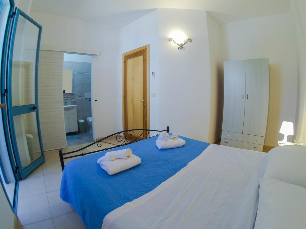 Rooms & Apartments La Spiaggia - กัลลีโปลี ภายนอก รูปภาพ