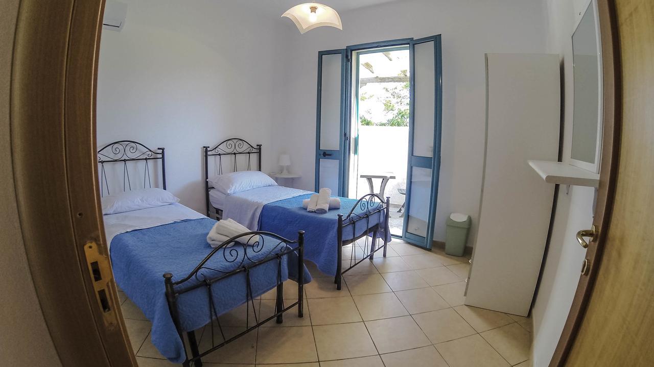 Rooms & Apartments La Spiaggia - กัลลีโปลี ภายนอก รูปภาพ